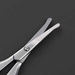 Nouvel ensemble de tondeuses à poils de nez pour hommes, tête ronde en acier inoxydable, petits ciseaux manuels pour le rasage et le nettoyage du nez. - Product Image 1