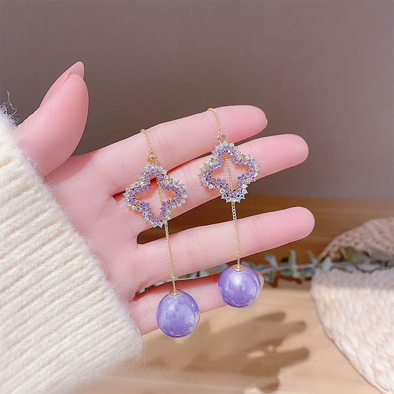 various elegant pendants Artificial diamond Women's luxury fashion style pierced earrings Korean style long tassel earrings