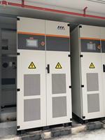 Système de stockage d'énergie solaire et éolienne hybride conteneurisé LiFePO4 BESS 1-5MWh avec refroidissement liquide et communication RS485, modèle BOX-E001
