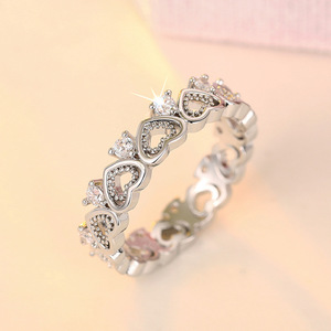 Anello con Design a Forma di Cuore, Stile Semplice, Anello da Dito per Donne - Product Image 1