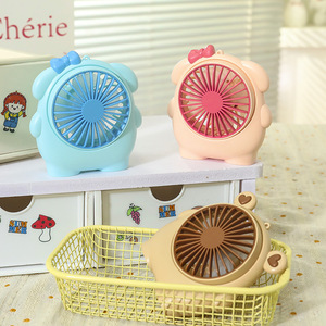 Ventilateur portable en forme d'ours de dessin animé, batterie rechargeable, moteur DC 5W, ventilateur de bureau portatif avec sangle, trois vitesses de refroidissement pour la maison et le bureau - Product Image 3