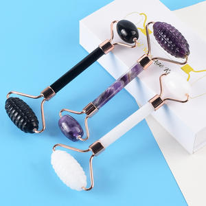 Vente en gros de rouleaux de massage facial en jade 100% naturel, ensemble Gua Sha <span class=keywords><strong>moins</strong></span> <span class=keywords><strong>cher</strong></span>, boîte cadeau, outils de beauté, marque OEM, origine CN/GUA, LRYS - Product Image 4