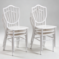 Chaise en plastique empilable pour banquet d'hôtel, chaise blanche avec pieds en bambou, mobilier pour événements, mariage, fête, vente en gros