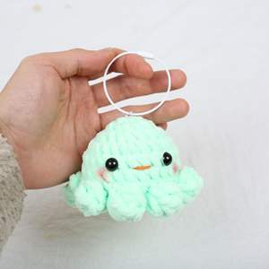 กระเป๋าถักโครเชต์ทำด้วยมือพวงกุญแจน่ารักอุปกรณ์เสริมเสน่ห์ตุ๊กตาแมงกะพรุนการ์ตูนน่ารักตุ๊กตาของเล่นนุ่ม - Product Image 6