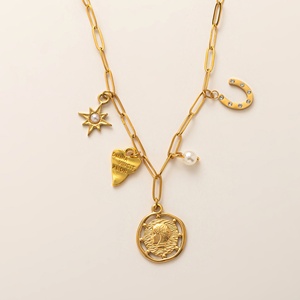 Nouveau Collier Pendentif Étanche en Acier Inoxydable Plaqué Or 18 Carats, Charms Fer à Cheval, Pièce, Cœur, Cristal, Perle d'Eau Douce et Agate Verte - Product Image 6