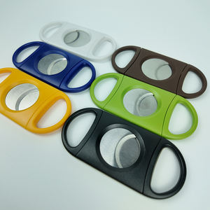 Accessoires pour fumeurs Gravure LOGO personnalisée Coupe-cigare en métal design classique - Product Image 4