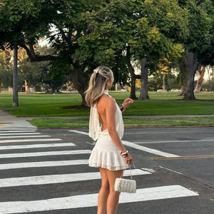 Vêtements pour femmes sur mesure, silhouette flatteuse, détails spéciaux, coupe ajustée, tissu de haute qualité, design unique, vêtements - Product Image 3