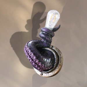 Küçük çevre dostu ahtapot Tentacle duvar asılı lamba tutucu yaratıcı yeni tasarım reçine zanaat süs ev dekor için cadılar bayramı - Product Image 1