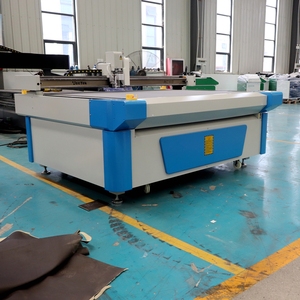 Machine de découpe CNC pour découper du <span class=keywords><strong>mousse</strong></span> EVA d'une épaisseur entre 10 mm et 50 mm - Product Image 4