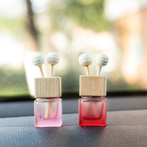 Bán Buôn Đầy Màu Sắc 8Ml Rỗng Xe Khuếch Tán Vent Clip Làm Mát Không Khí Outlet Mát Nước Hoa Tinh Dầu Chai Với Nắp Bằng Gỗ - Product Image 3