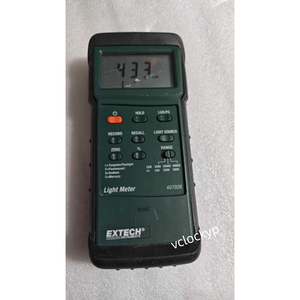 Extech 407026: Medidor de Luz, FC/Lux de Alta Resistencia con Funda, Usado - Product Image 1