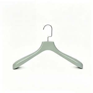 Cintre à épaules larges en plastique <span class=keywords><strong>pour</strong></span> costumes, avec bande antidérapante, sans trace, <span class=keywords><strong>anti</strong></span>-choc, <span class=keywords><strong>pour</strong></span> magasins de vêtements et hôtels, directement du fabricant - Product Image 4