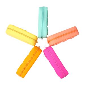 Étui à crayons personnalisé 2024 Kawaii mignon en silicone 3D, boîte de rangement, sac à fermeture éclair pour filles et garçons, petit format, idéal pour l'école - Product Image 3