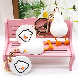 Nouveau design, porte-clés mignon en PVC en forme de canard de dessin animé, adorable figurine de canard, breloque de sac personnalisable, cadeau pour femmes et filles - Product Image 5