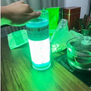 Lampe <span class=keywords><strong>de</strong></span> pêche <span class=keywords><strong>LED</strong></span> rechargeable sous-marine haute luminosité 4000lm 8000lm 12000lm 16000lm verte blanche bleue cyan avec alimentation par batterie - Product Image 1