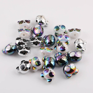 Cuentas acrílicas con forma de panda en colores aleatorios para la fabricación de joyería 37091 - Product Image 2