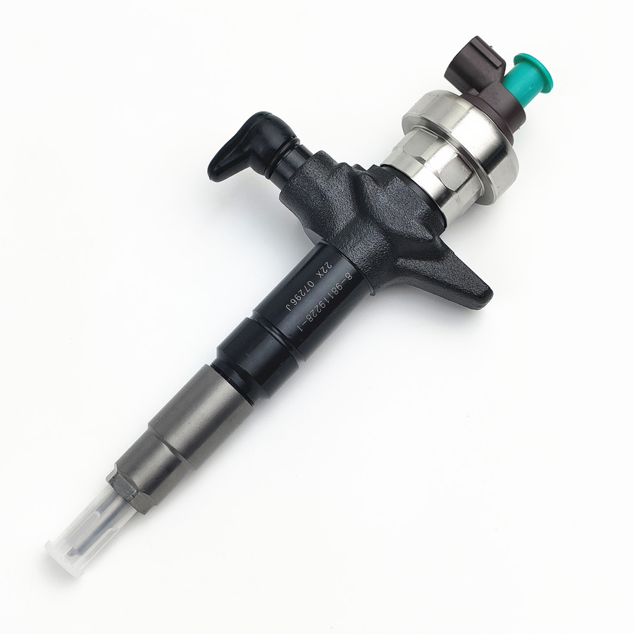 common rail injector 8-98119228-0 095000-8370 for ISUZU D MAX  4JK1 diesel fuel injector nozzle 8-98119228-0 095000-8370