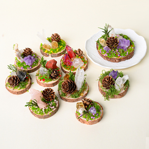 Ornement artisanal en cristal et minéral naturel, scène forestière, avec base en bois, vente en gros - Product Image 6