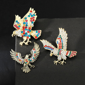 批发时尚饰品动物水钻鹰胸针女式连衣裙围巾配件装饰 - Product Image 4