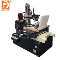 Machine de découpe à fil CNC haute vitesse BENYUE DK7750 de fabrication chinoise avec moteur PLC et composants essentiels du moteur