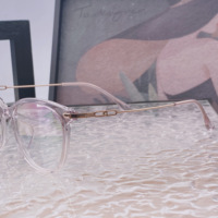 Gafas marrones de carey ultra claras con prescripción ajustable, diseño de marco de moda y versátil 50146