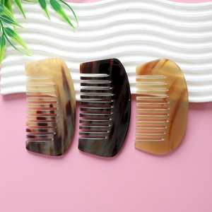 หวีผมทำจากเขาควาย ขัดเงาด้วยมือ ฟันหวีเรียบ สำหรับสางผม จัดแต่งทรงผม ดูแลเส้นผม และส่งเสริมให้ผมแข็งแรง เงางาม - Product Image 1