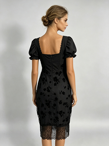 Robe Midi Noire Femme Col Carré Manches Courtes Bouffantes Flocage Floral Maille Dentelle Ourlet Robe Moulante Soirée Cocktail - Product Image 3