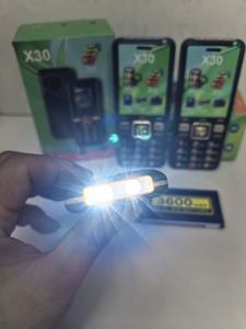 Téléphone portable simple double carte SIM 2G 3G <span class=keywords><strong>4G</strong></span>, nouveau, débloqué, avec écran de 2,4 pouces, prise en charge de la langue espagnole, prix bas - Product Image 4