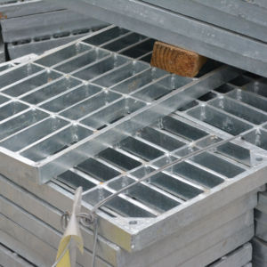 Taller y Edificio de Almacenamiento de Estructura de Acero Prefabricada OEM, Construcción de Estructura de Acero de Ingeniería con Tamaño y Diseño Personalizados - Product Image 1