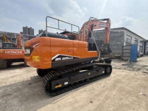 Excavadora Usada de Alta Calidad Doosan DX225 para Exportación Global, Sistema Hidráulico Original, Compatible con Contenedores y Envíos a Granel - Product Image 6