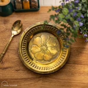 Plato Decorativo de Metal Grabado a Mano con Diseño de Plantas, Platos para Fiestas - Product Image 5