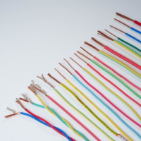 Einadriges PVC-Flexkabel, Sauerstofffreies Kupferkabel für Marine, Luft- und Schienenleitungen, Industrie und Hausgebrauch, 1,5mm 2,5mm 4mm 6mm 10mm 16mm, IP54-zertifiziert