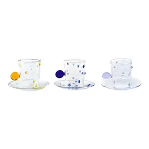 Tazas de café de cristal con mango de bola de color, tazas creativas personalizadas de diseño nórdico de una sola pared para beber agua, leche, té, venta al por mayor