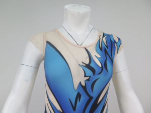 <span class=keywords><strong>Justaucorps</strong></span> de gymnastique pour femmes dégradé violet personnalisé <span class=keywords><strong>avec</strong></span> jupe et strass - Product Image 3