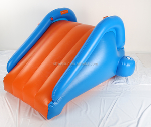 Glissière gonflable de piscine d'amusement de <span class=keywords><strong>centre</strong></span> de jeu de glissière d'eau de PVC d'éclaboussure avec la caractéristique de jet - Product Image 3