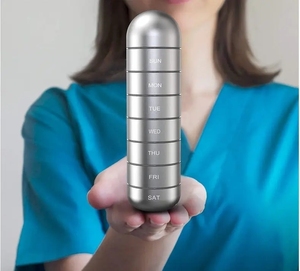 Estuches de almacenamiento de pastillas de aleación de aluminio <span class=keywords><strong>organizador</strong></span> contenedor de pastillas <span class=keywords><strong>organizador</strong></span> de pastillero <span class=keywords><strong>semanal</strong></span> para tiendas en línea - Product Image 4