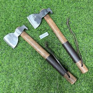 Hache de boucher noire Hammer avec barre à griffes, hache large polie, tire-clous, haches forgées à la main, haches Tomahawk avec étui en cuir et emballage - Product Image 6