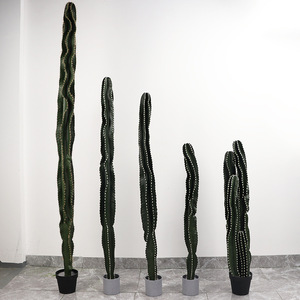 Colonne <span class=keywords><strong>spirale</strong></span> de <span class=keywords><strong>cactus</strong></span> artificiel grand format <span class=keywords><strong>en</strong></span> PU souple, multi-pièces, respectueux de l'environnement, fourni par le fabricant - Product Image 2