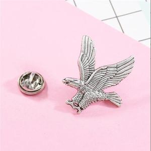 Broches de Maçã Esmaltados Vermelhos e Verdes com Design de Borboleta e Águia para Mulheres e Meninas, Acessórios para Vestidos, Ternos e Festas de Verão - Product Image 4