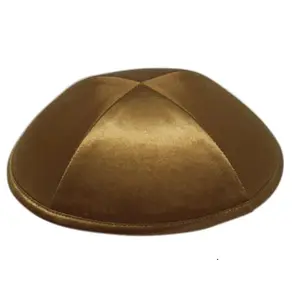 Vente en gros Kippa juif en satin Croyance 4 quatre panneaux Kippot juif Logo personnalisé Kippa juif Yarmulka de haute qualité