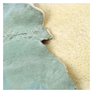 Piel suave de piel de oveja de lana merina de Okayda para tapicería automática y uso de prendas de vestir 7 ~ 9 pies cuadrados - Product Image 6