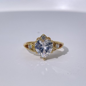 แหวนทองแดงชุบทองประดับเพชรซิคอนรูปหัวใจ สไตล์วินเทจโรแมนติก เครื่องประดับแฟชั่นสำหรับผู้หญิง จากเทียนหยู เจ็มส์ โฮลเซล - Product Image 1