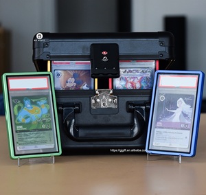Pokemoned Graded Card Slab Sleeve Aluminio Magnético Doble cara 100% Uvr Estuche para tarjetas de vidrio templado y cajas de almacenamiento de <span class=keywords><strong>metal</strong></span> - Product Image 1