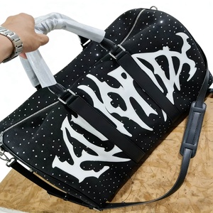 Bolsas de Viaje Personalizables con Tachuelas Estilo Gótico, Novedad 2025, OEM ODM, para Clientes B2B - Product Image 4