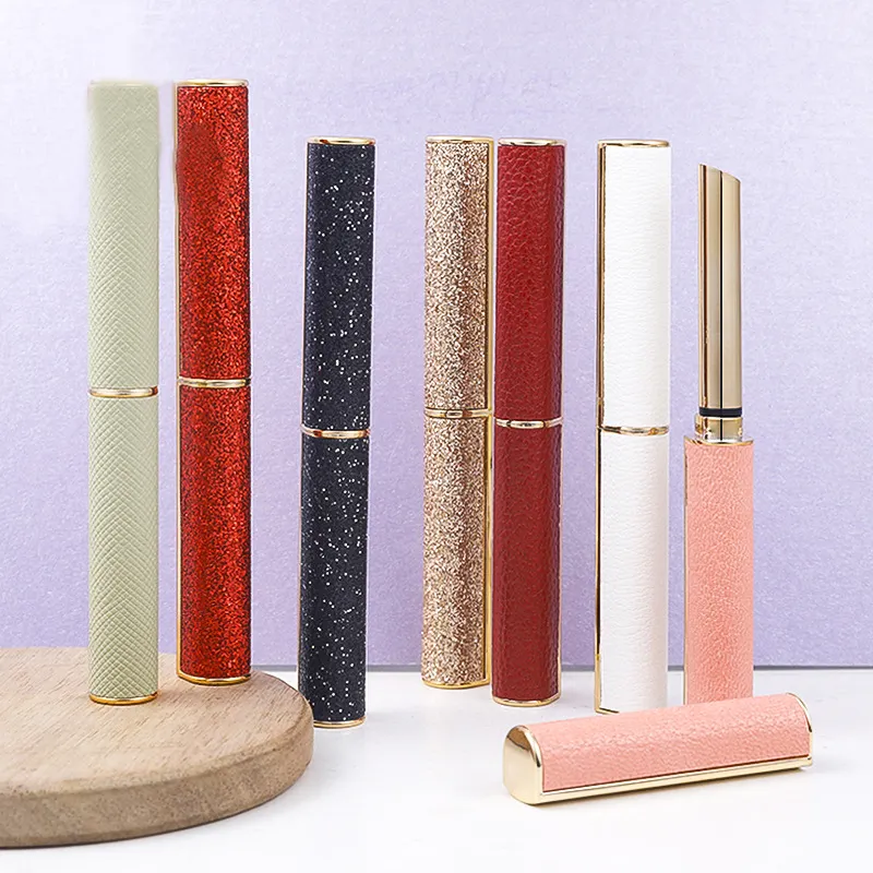 Neueste gold weiß kunststoff schlank lippenstift rohr benutzerdefinierte mit großhandel fabrik preis kosmetische