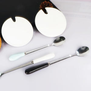 ช้อนกาแฟสีลูกกวาดสุดสร้างสรรค์ ด้ามเซรามิก ช้อนสแตนเลส สีพื้น ทรงกลม ใช้สำหรับดื่มกาแฟเดี่ยวๆ ของขวัญสำหรับใช้ในบ้าน - Product Image 1