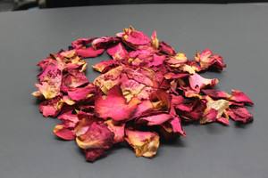 Chinese Red Rose <strong>Petals</strong> Standard for Bath Tea Good for Skin <strong>Dried</strong> Rose Flower <strong>Petals</strong> - Product Image 2