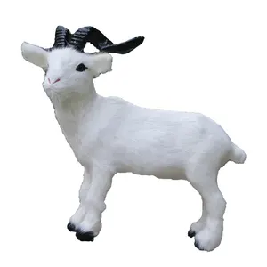 Simulazione mascotte personalizzata ornamenti di pecora artigianato pelliccia di pelle capra fortunata decorazione Desktop modello animale bambola di pecora