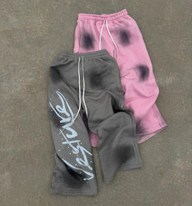 Pantalones de chándal de algodón 100% de alta calidad personalizados, negros, con efecto desgastado ácido, estilo flare, abiertos, de streetwear, con efecto vintage descolorido por el sol para hombre. - Product Image 1