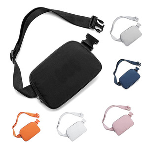Oferta Especial: Riñonera/Pechera Deportiva Impermeable de Nailon para Celular con Correa Ajustable y Cierre Resistente - Product Image 1